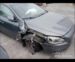 Volvo V60 2015 2.0TD Demolita - Per Ricambi - 7