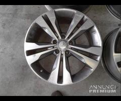 Cerchi In Lega Da 18" Per Mercedes CLA - A - B - C - 2