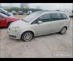 Opel Zafira B 2008 1.9TD Demolita - Per Ricambi - 3