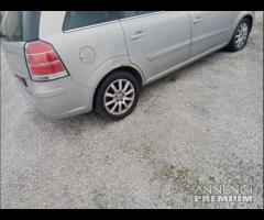 Opel Zafira B 2008 1.9TD Demolita - Per Ricambi - 6