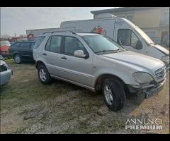 Mercedes ML 270 CDI 2001 Demolito - Per Ricambi