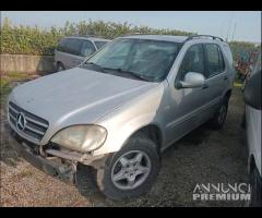 Mercedes ML 270 CDI 2001 Demolito - Per Ricambi