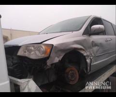 Chrysler Voyager 2009 2.8 Demolita - Per Ricambi