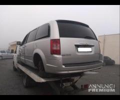 Chrysler Voyager 2009 2.8 Demolita - Per Ricambi