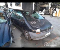 Renault Twingo 2001 Demolita - Per Ricambi