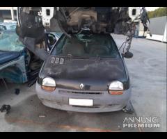 Renault Twingo 2001 Demolita - Per Ricambi