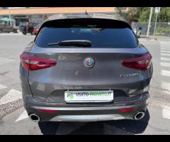 Alfa Romeo Stelvio 2.2 Q4 210cv AT8 Garanzia 12m - 24