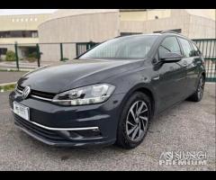 VOLKSWAGEN Golf 7 TGI 1.5 130cv DSG Garanzia 12m