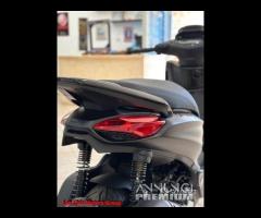 Piaggio Beverly 300 Deep Black Nuovo - 8