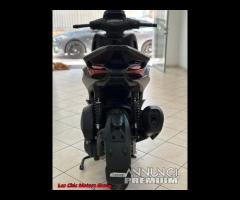 Piaggio Beverly 300 Deep Black Nuovo - 11