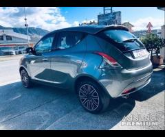 LANCIA Ypsilon 1.0 FireFly 5 porte S&S Hybrid Ec