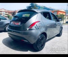 LANCIA Ypsilon 1.0 FireFly 5 porte S&S Hybrid Ec - 28