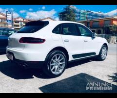 PORSCHE Macan 2.0 - 3