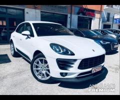 PORSCHE Macan 2.0 - 4