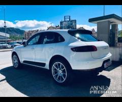 PORSCHE Macan 2.0 - 6