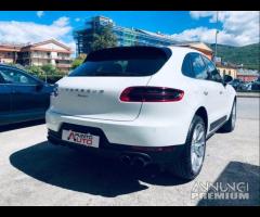 PORSCHE Macan 2.0 - 12