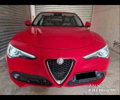 Alfa romeo stelvio 2.2 turbodiesel 180cv at8 rwd