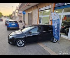 Ford Focus 1.5 TDCi 120 CV S&S Plus TITANIUM - 17