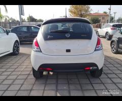 LANCIA YPSILON HYBRID 2023 KM 0----