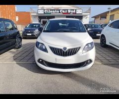 LANCIA YPSILON HYBRID 2023 KM 0----