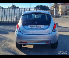 LANCIA YPSILON 1.2 BENZ OK NEOPAT.-2020- - 8