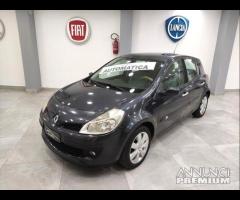 RENAULT Clio 2006 Benzina Cambio Automatico