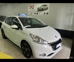 Peugeot 208 1.4 hdi full optional 2014