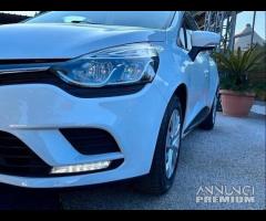 Renault Clio 1.5 DCi 75 CV Business - 19