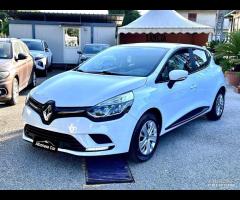 Renault Clio 1.5 DCi 75 CV Business - 20