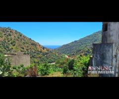 Mandanici,pressi centro del paese, terreno di