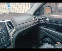 Jeep Grand Cherokee 3.0 CRD 241 CV Overland - 16