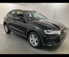 Audi Q3 2.0 TDI 120cv Automatica, Navigatore, Xeno - 3