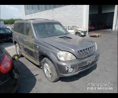 Hyundai terracan 2001 2.8 td j3 demolito ricambi - 1