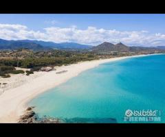 Scenografica villa 500 metri dalla spiaggia