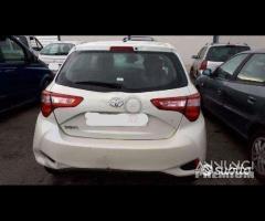 Toyota yaris 1kr