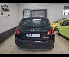 Nissan Qashqai 1.6 benz unico prop - 9