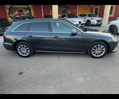 Audi A4 Avant 35 TDI/163 CV S tronic cockpit