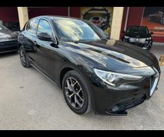 Alfa Romeo Stelvio 2.2 Turbodiesel 150 CV AT8 RWD