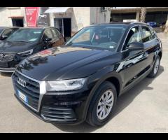 Audi Q5 40 TDI quattro S tronic Business Design - 2