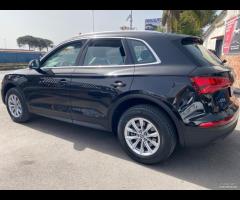 Audi Q5 40 TDI quattro S tronic Business Design - 25