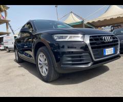 Audi Q5 40 TDI quattro S tronic Business Design - 27