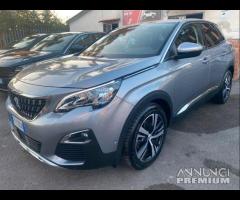 Peugeot 3008 1.5 ALLURE S&S 130CV EAT8