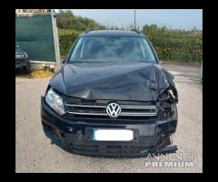 Volkswagen Tiguan 1.4 TSI 125cv 2015 incidentata - 3