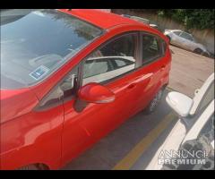 Ford Fiesta 2015 Demolita - Per Ricambi - 5