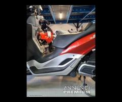 Piaggio MP3 300 - 2017 PATENTE B - FINANZIABILE