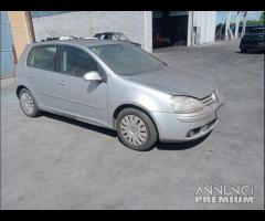 Volkswagen Golf 5 2.0 TD Demolita - Per Ricambi