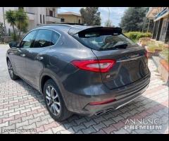 Maserati Levante pacchetto sport pelle tetto - 6