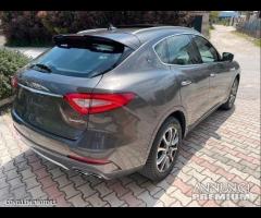 Maserati Levante pacchetto sport pelle tetto - 8