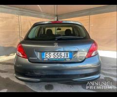 Peugeot 207 Plus 1.4 8V 75CV 5p. ECO GPL - 14