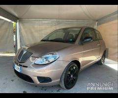 Lancia Ypsilon 1.2 69 CV 5 porte S&S Platinum - 1